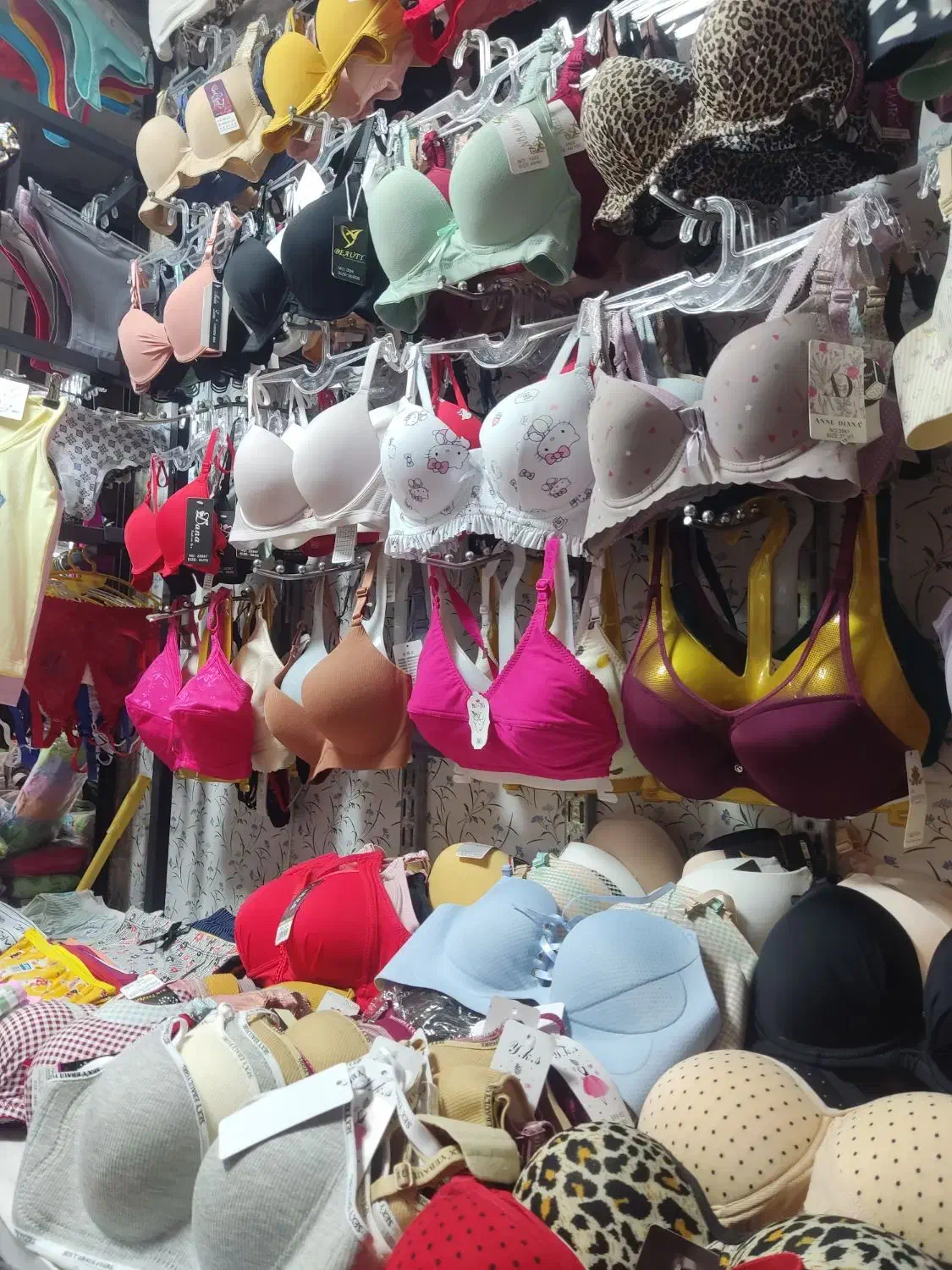 استخدام فروشنده|استخدام بازاریابی و فروش|آستارا, |دیوار