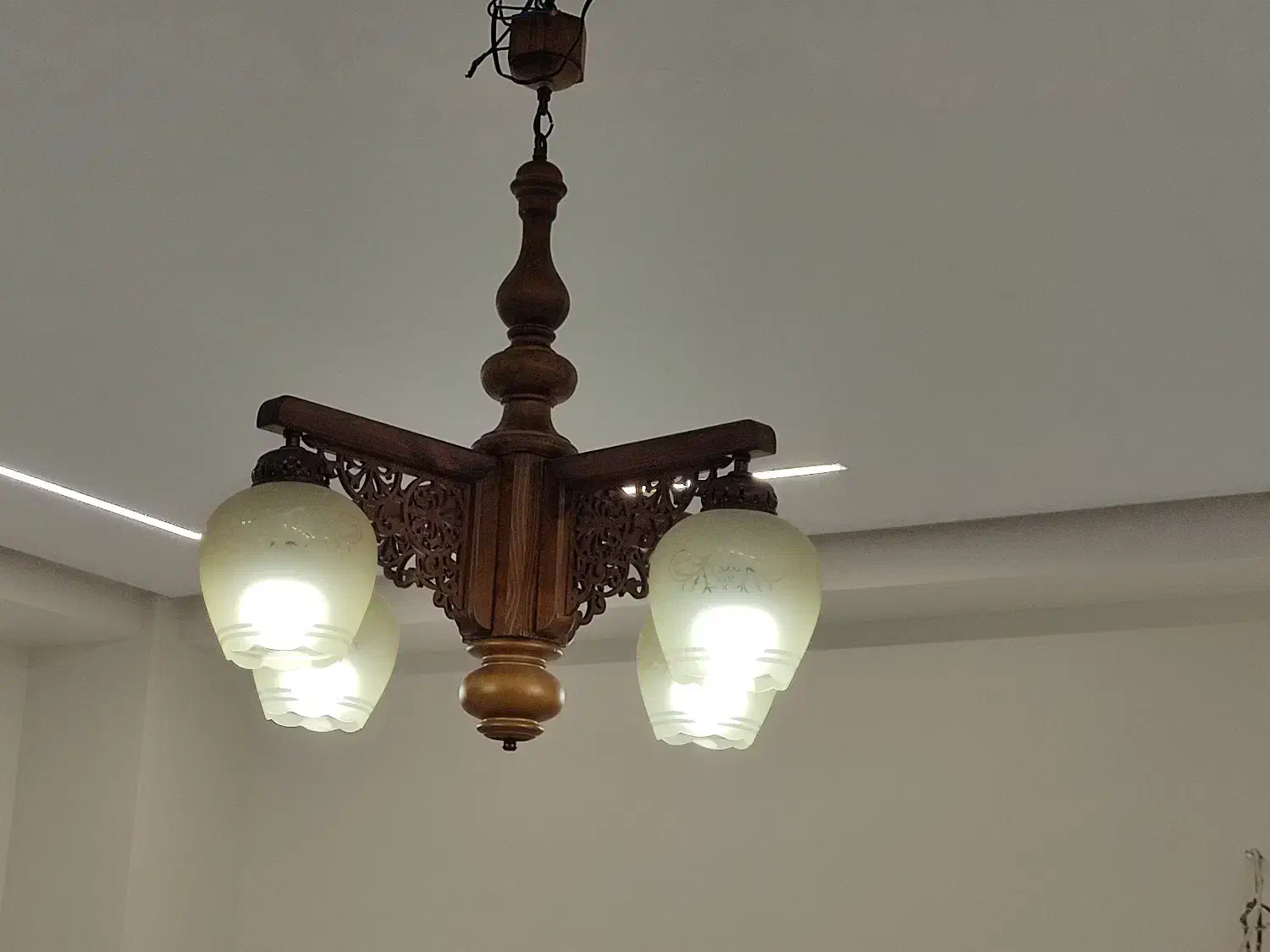 لوستر چوبی|لوستر و چراغ آویز|پردیس, فاز ۴|دیوار