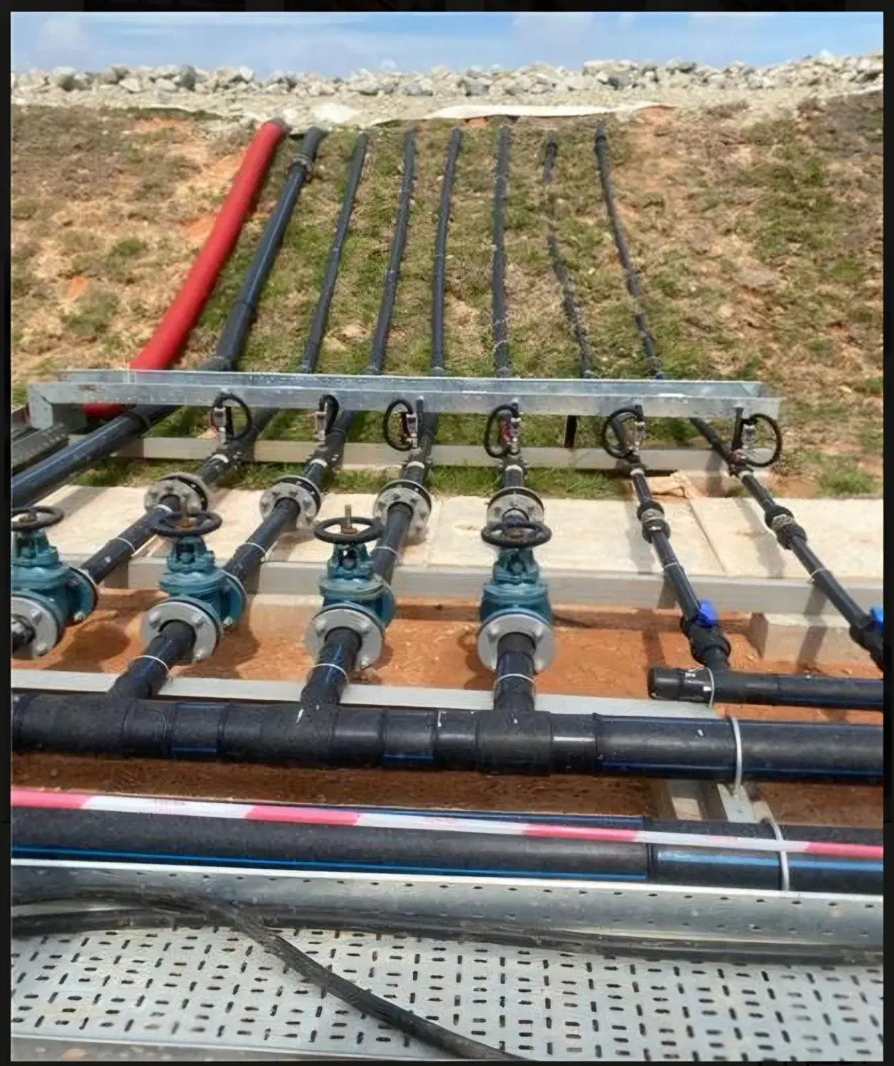 اجرای جوش کاری لوله پلی اتیلن|خدمات پیشه و مهارت|آباده, |دیوار