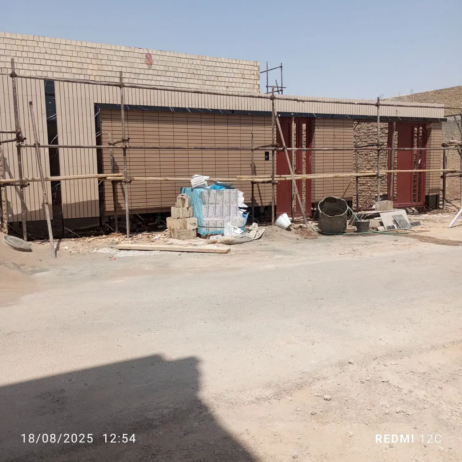 اجرای نمای ساختمان ترکیبی وپلاک و سنتی و...|خدمات پیشه و مهارت|میبد, |دیوار