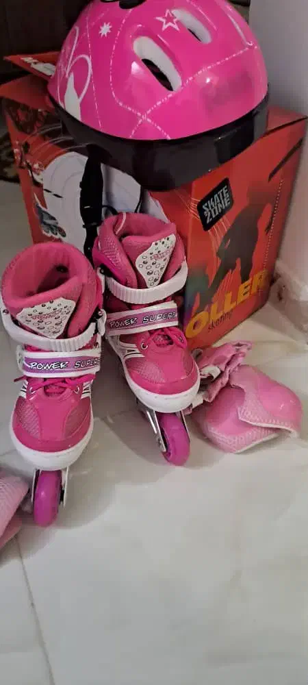 اسکیت نو همراه کلاه زانو بند و آرنج بند|دوچرخه، اسکیت، اسکوتر|گرمسار, |دیوار