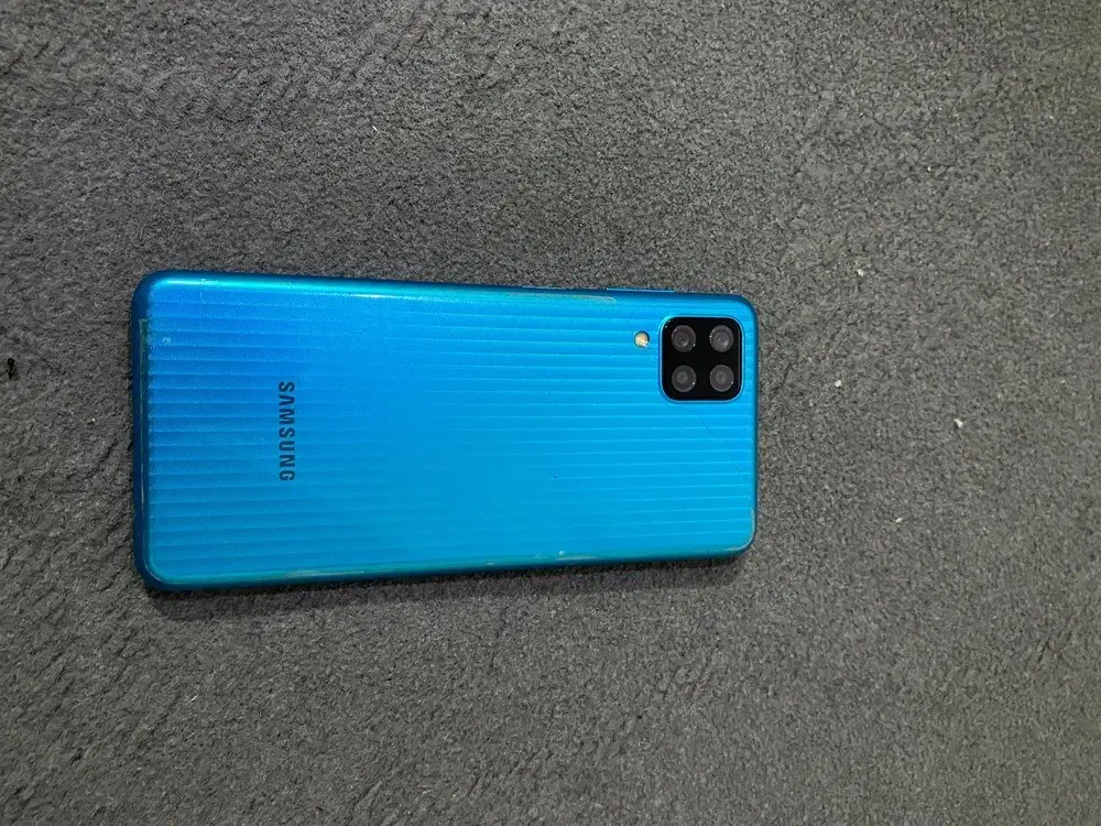 گوشی F12 سامسونگ بسیار تمیز|موبایل|رفسنجان, |دیوار