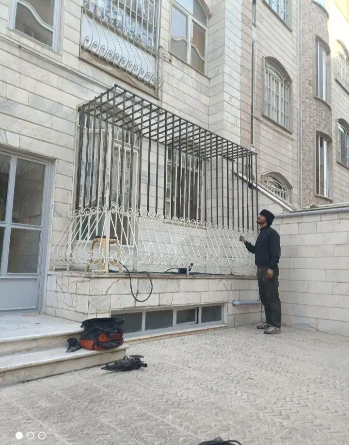 جوشکاری و آهنگری سیار حفاظ آهنگرجوشکارآکاردئون|خدمات پیشه و مهارت|تهران, صادقیه|دیوار