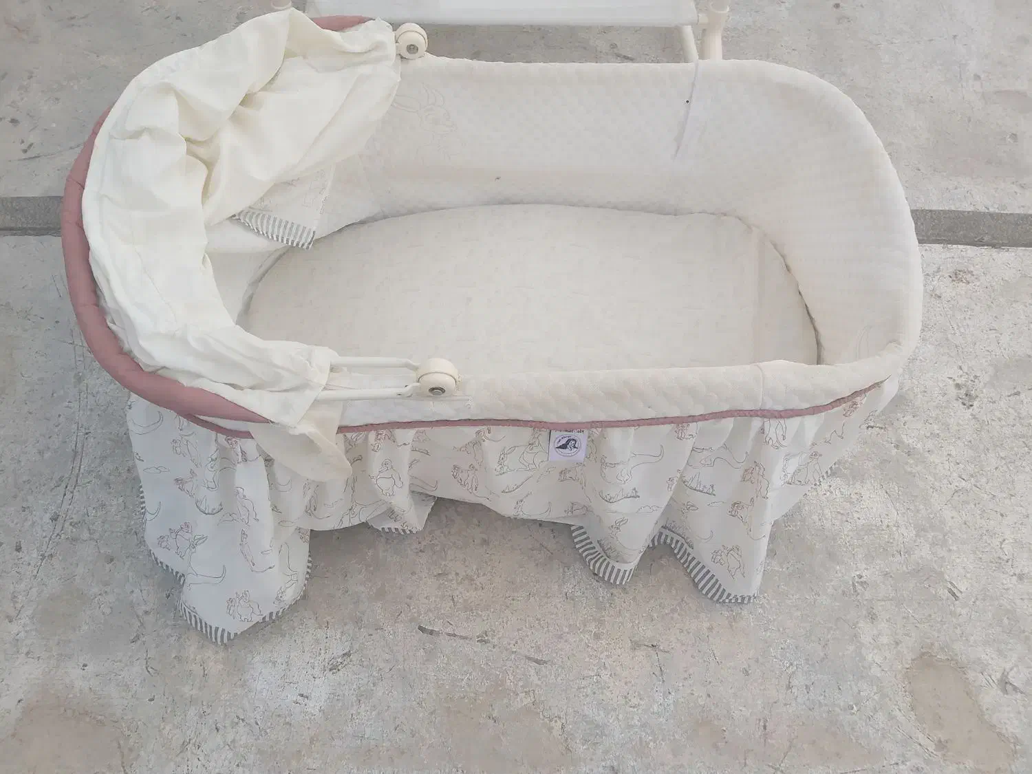 گهواره نوزاد|اسباب و اثاث بچه|نیشابور, شهرک بهداری|دیوار