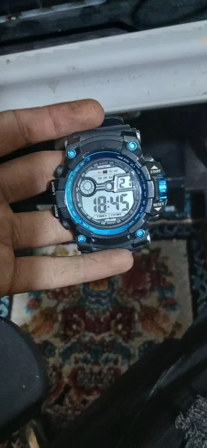 ساعت دیجیتال زد اب و گرد غبار|ساعت|یزد, |دیوار