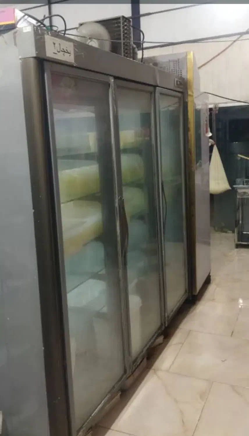 یخچال ویترینی دو رو نما|فروشگاه و مغازه|کردکوی, |دیوار
