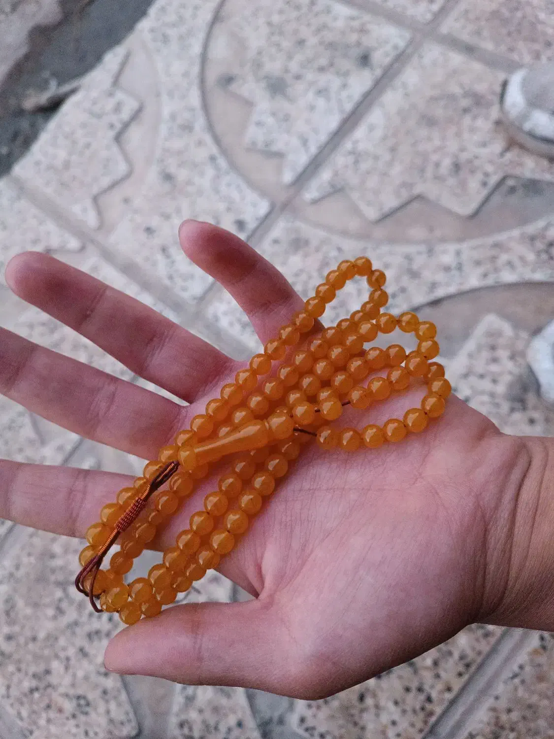 تسبیح کهربا فاتح|کلکسیون اشیاء عتیقه|اسلامآباد غرب, |دیوار