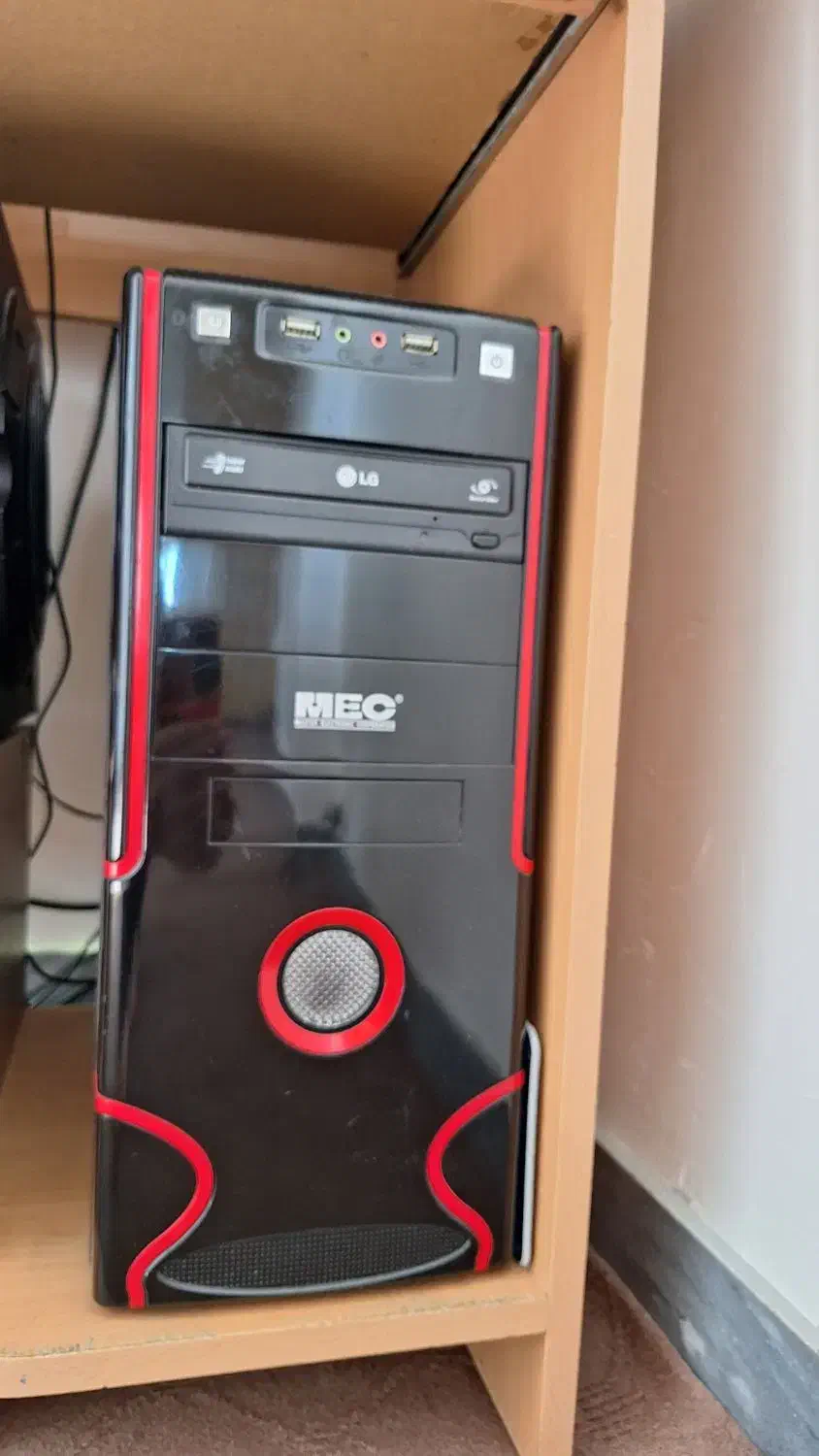 کامپیوتر|رایانه رومیزی|گنبد کاووس, |دیوار