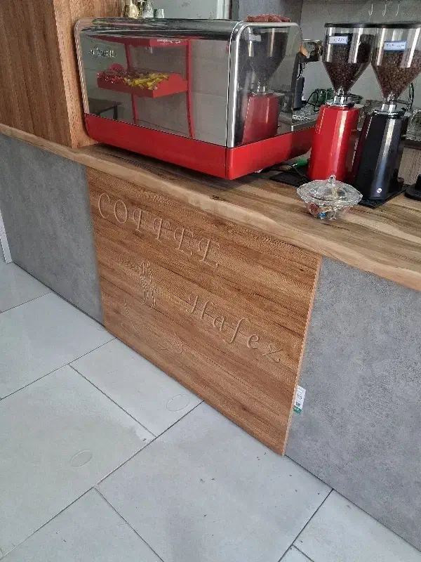 شاگردقهوه فزوشی|استخدام خدمات فروشگاه و رستوران|یزد, |دیوار