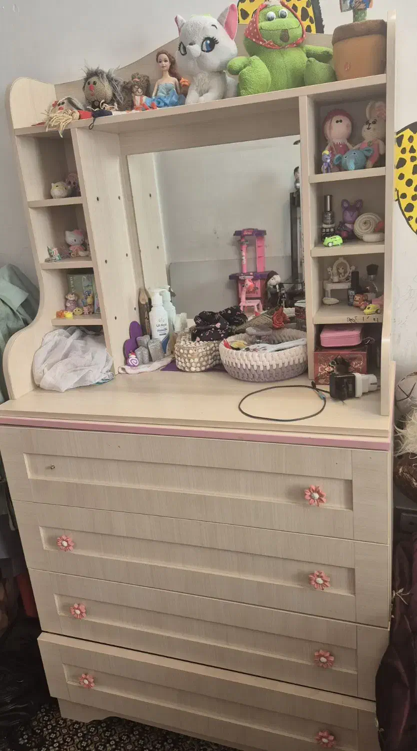 دراور چهار کشو|جاکفشی، کمد، دراور|یزد, |دیوار