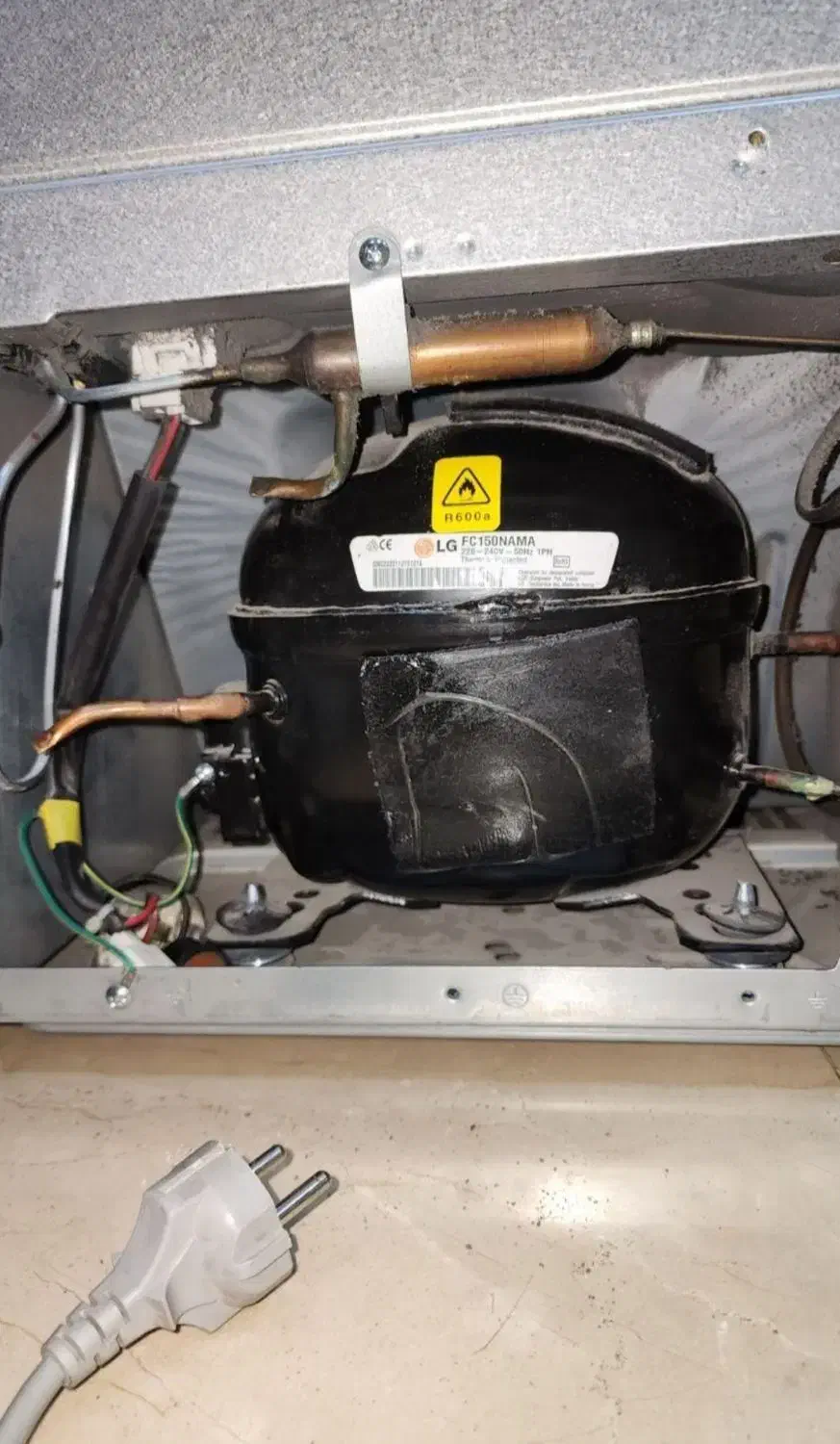 تعمیرات یخچال شارژ گاز نوار های درب یخچال درمنزل|خدمات پیشه و مهارت|زابل, |دیوار