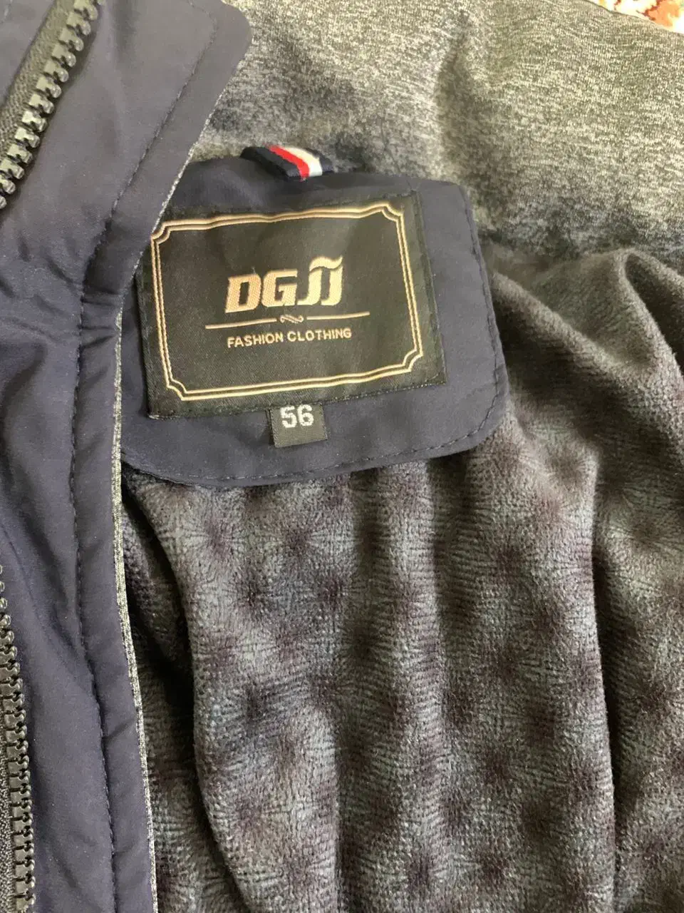 کاپشن کوهنوردی|لباس|شهریار, شهریار|دیوار