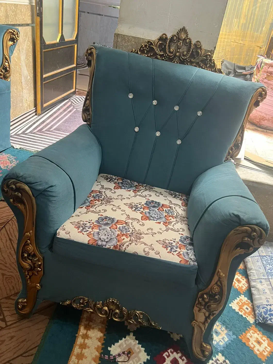 سرویس مبل 7نفره درحدنو و سالم به فروش میرسد|مبلمان خانگی و میز عسلی|بندر گناوه, |دیوار