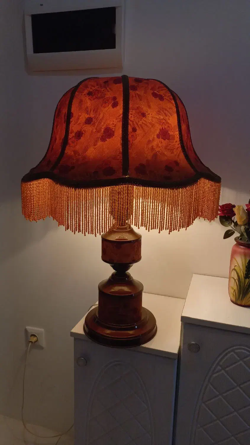 آباژور کنار تختی (مبلی)|لوستر و چراغ آویز|علی‌آباد کتول, |دیوار