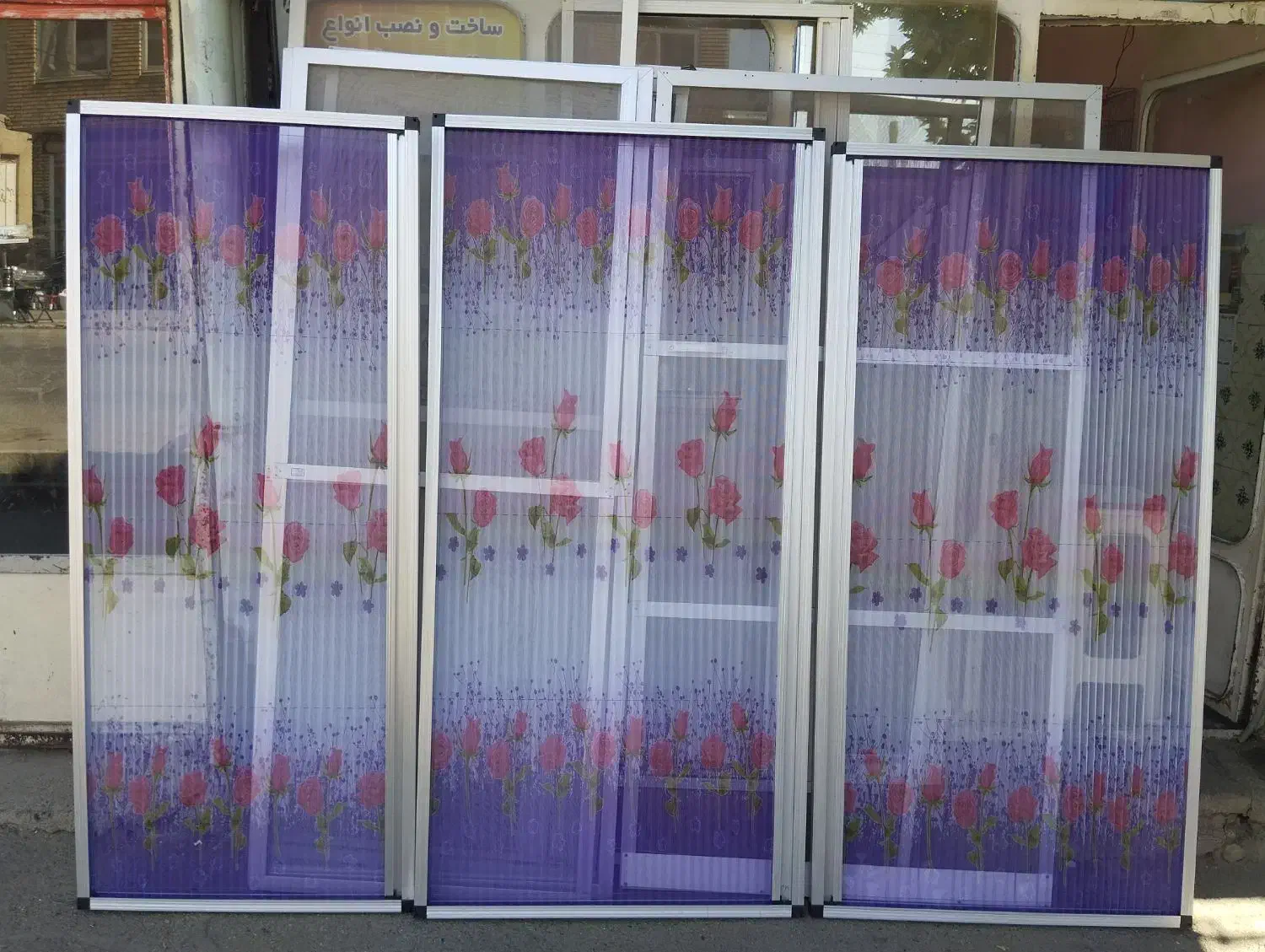 ساخت و نصب توری پلیسه ای وثابت|خدمات پیشه و مهارت|مرند, |دیوار