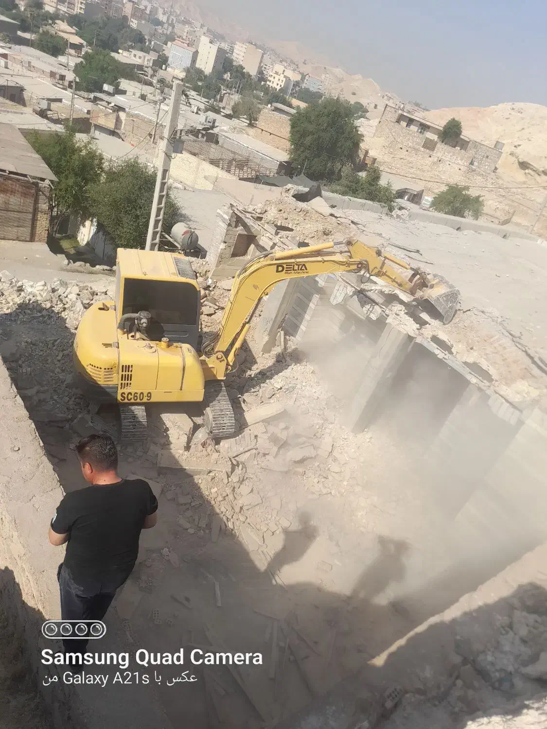 اجاره مینی بیل زنجیری همراه با پیکور|خدمات حمل و نقل|مسجد سلیمان, |دیوار