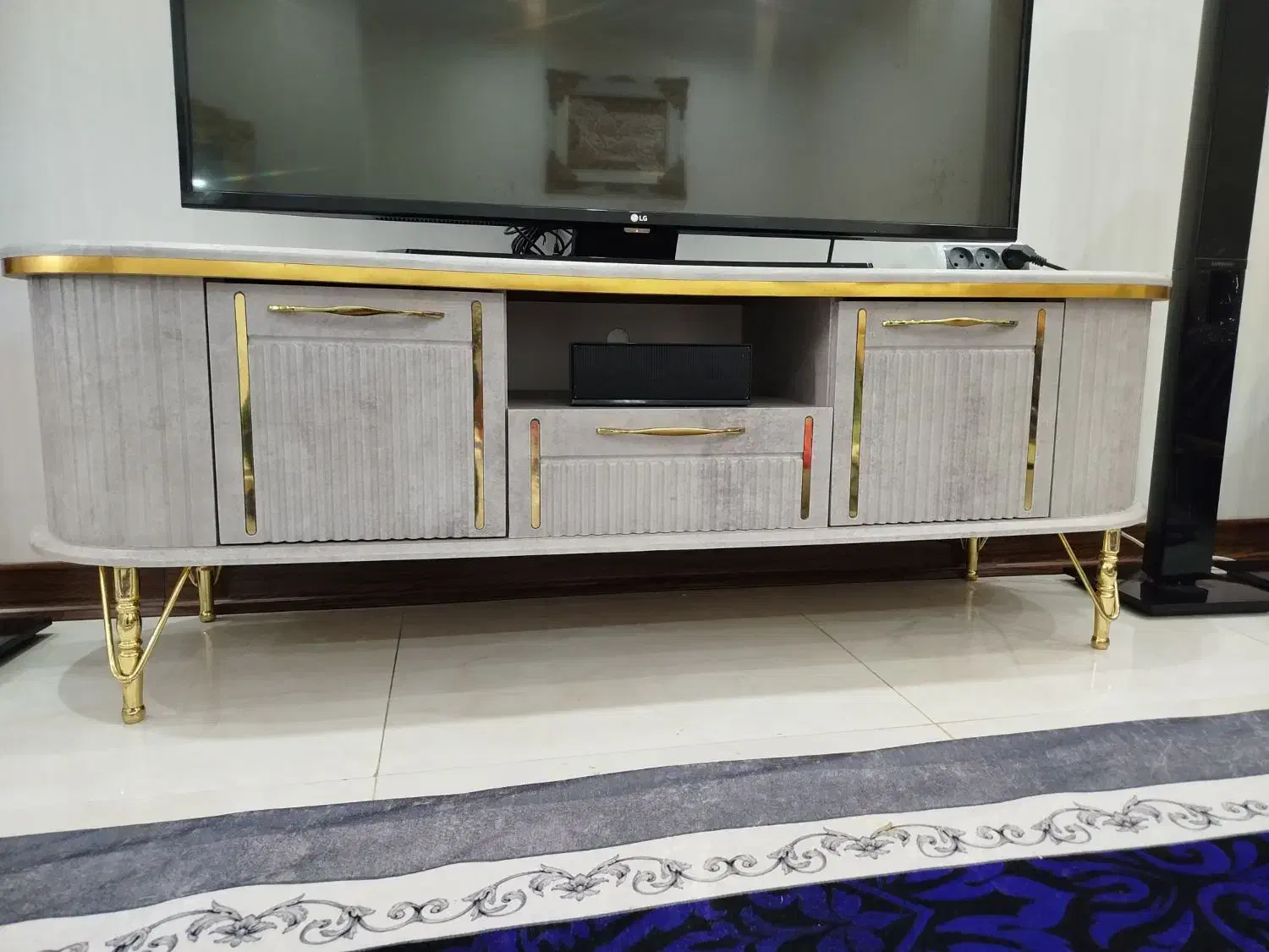 میزتلویزیون طوسی طلایی|میز تلویزیون|پاکدشت, حصار امیر|دیوار