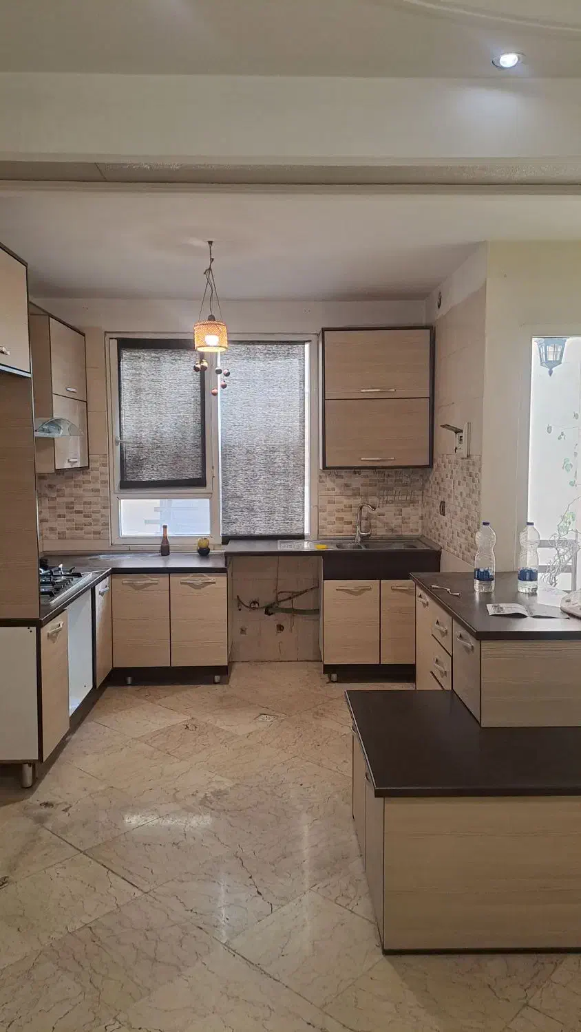 کابینت mdf دست دوم / ۸متر / همراه گاز و هود و سینک|کتابخانه، شلف، قفسه‌های دیواری|تهران, ارم|دیوار