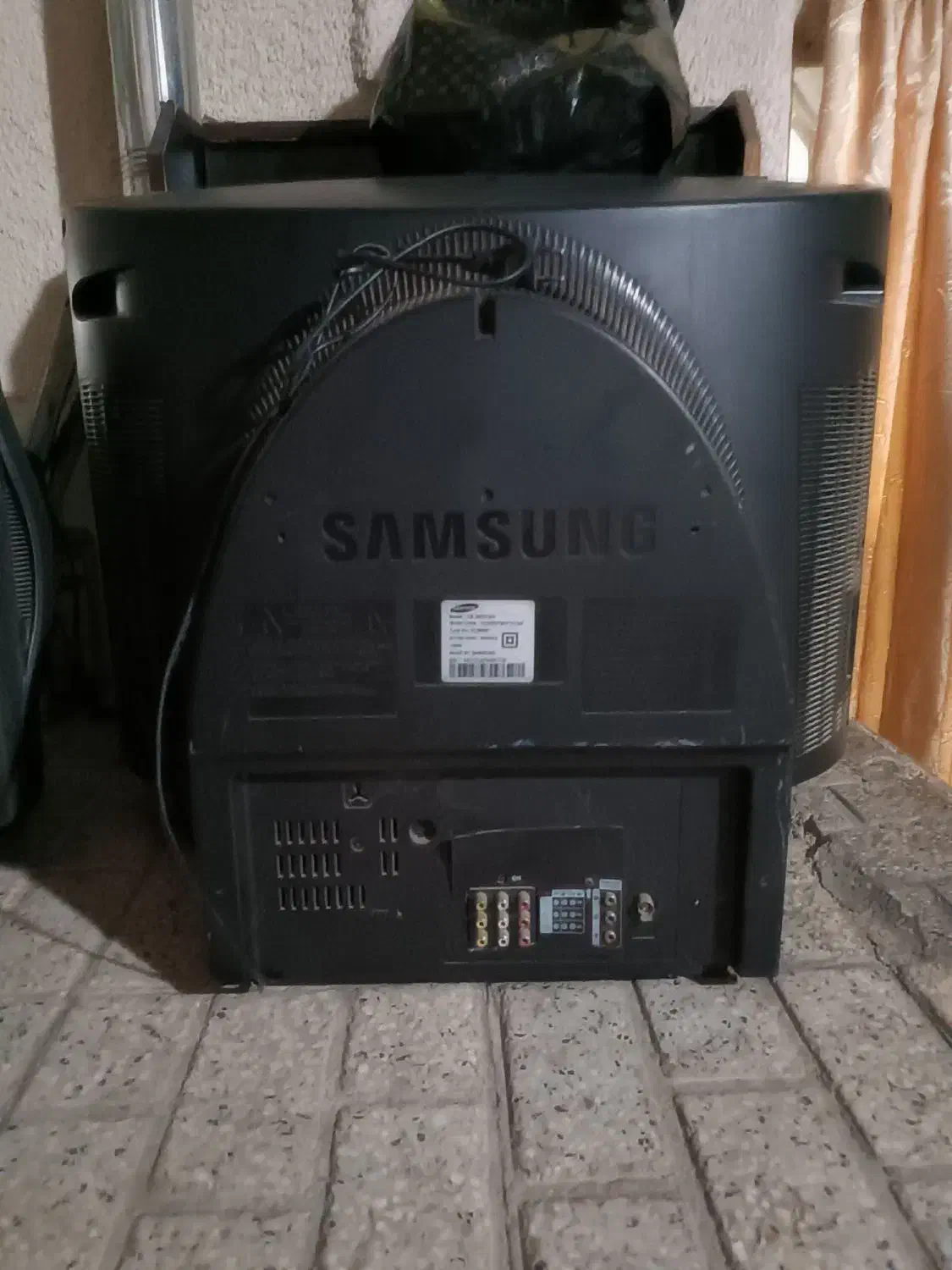 تلویزیون|تلویزیون و پروژکتور|مشهد, کارگران|دیوار