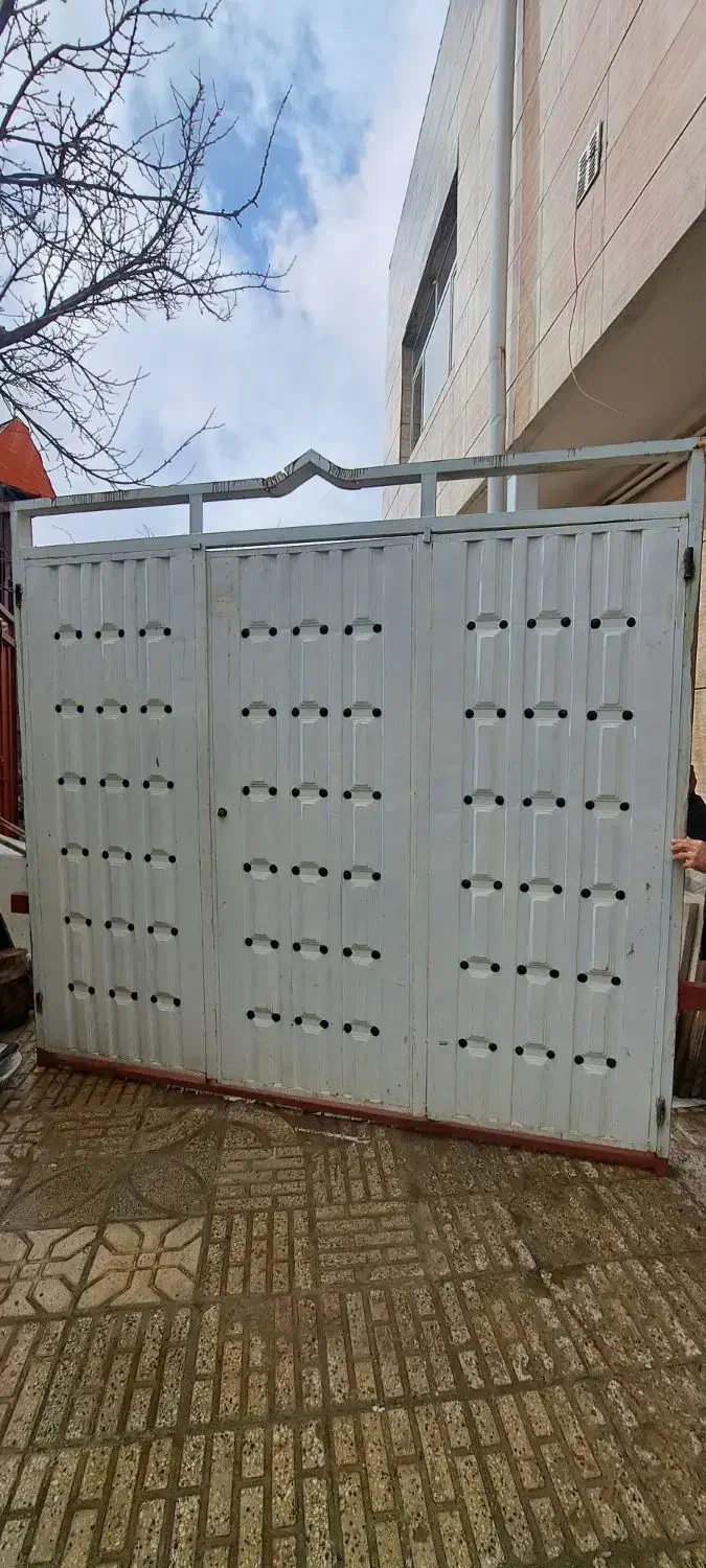 درب|مصالح و تجهیزات ساختمان|همدان, |دیوار