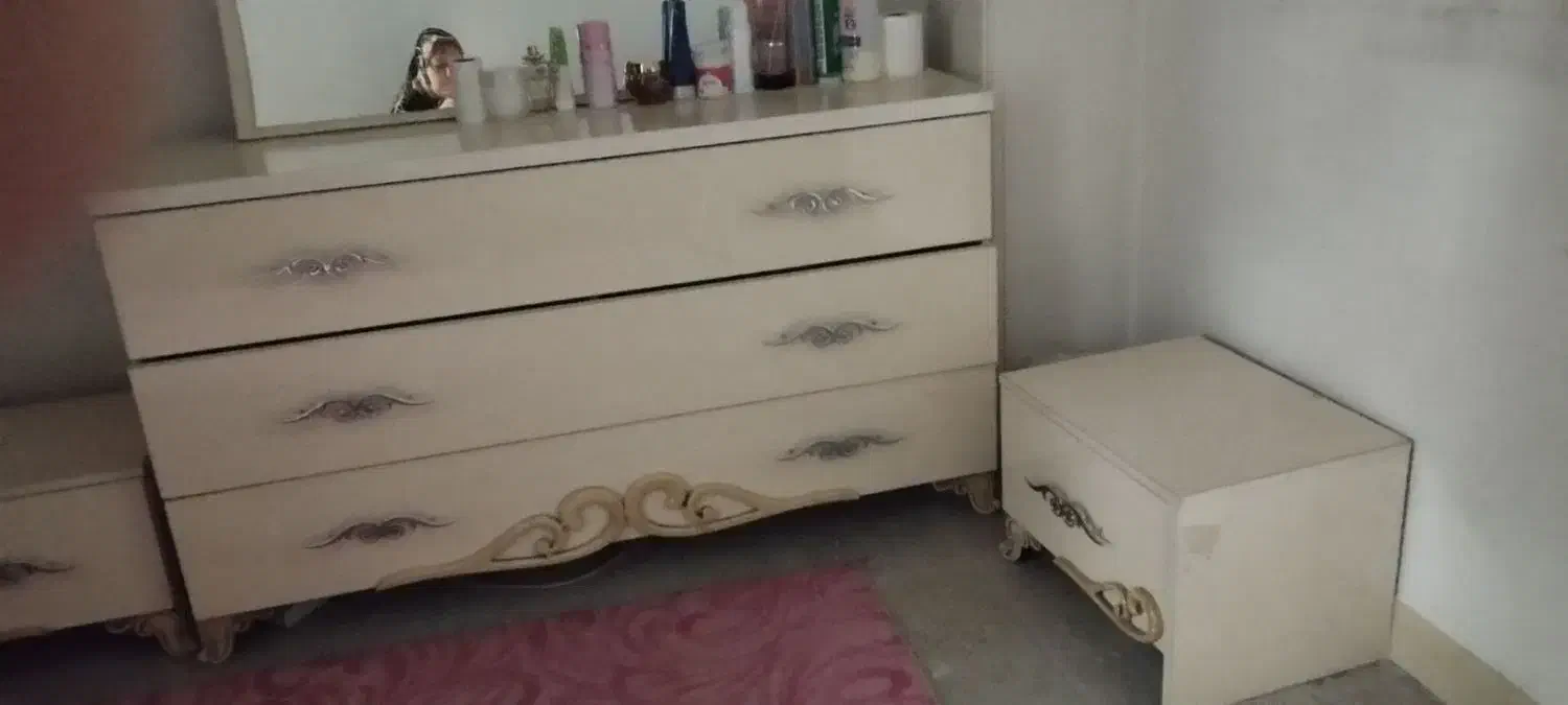 سرویس خواب|تخت و سرویس خواب|شهریار, شهریار|دیوار