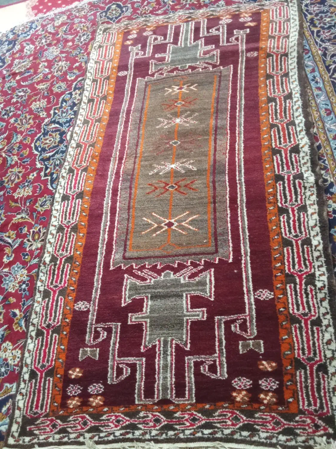 فرش محلی دست بافت|فرش|اندیمشک, |دیوار