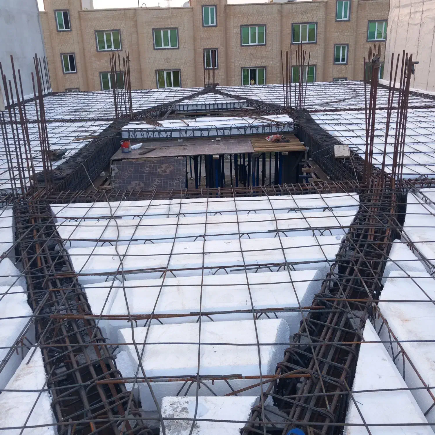 انجام اسکلت بتنی|خدمات پیشه و مهارت|قشم, |دیوار