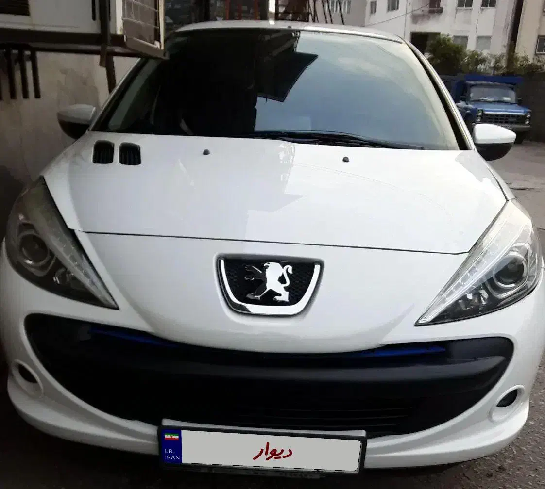 پژو ۲۰۷ دنده ای|خودرو سواری و وانت|رشت, گلسار|دیوار