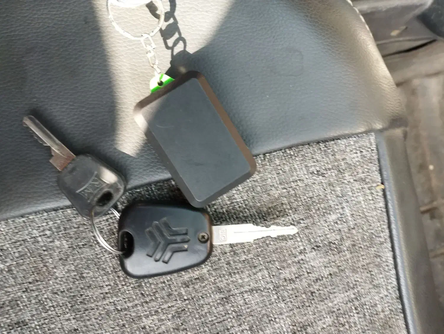 سوییچ وریموت ماشین گمشده|اشیا|خرم‌آباد, |دیوار