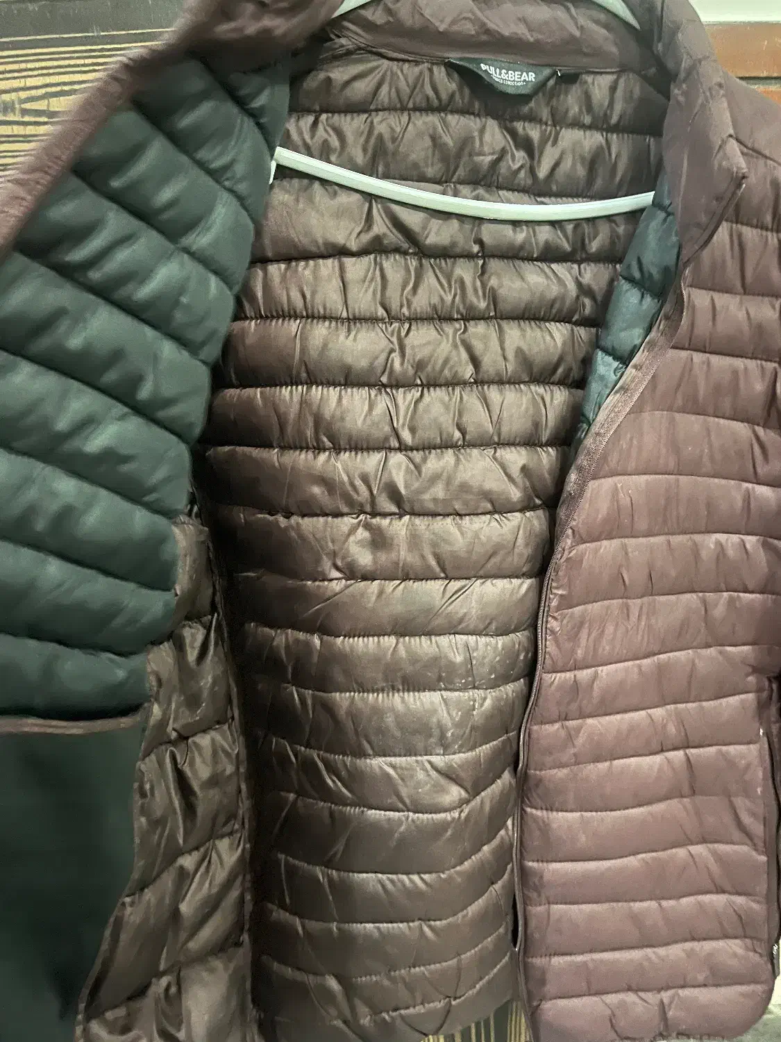 کاپشن|لباس|بروجرد, |دیوار