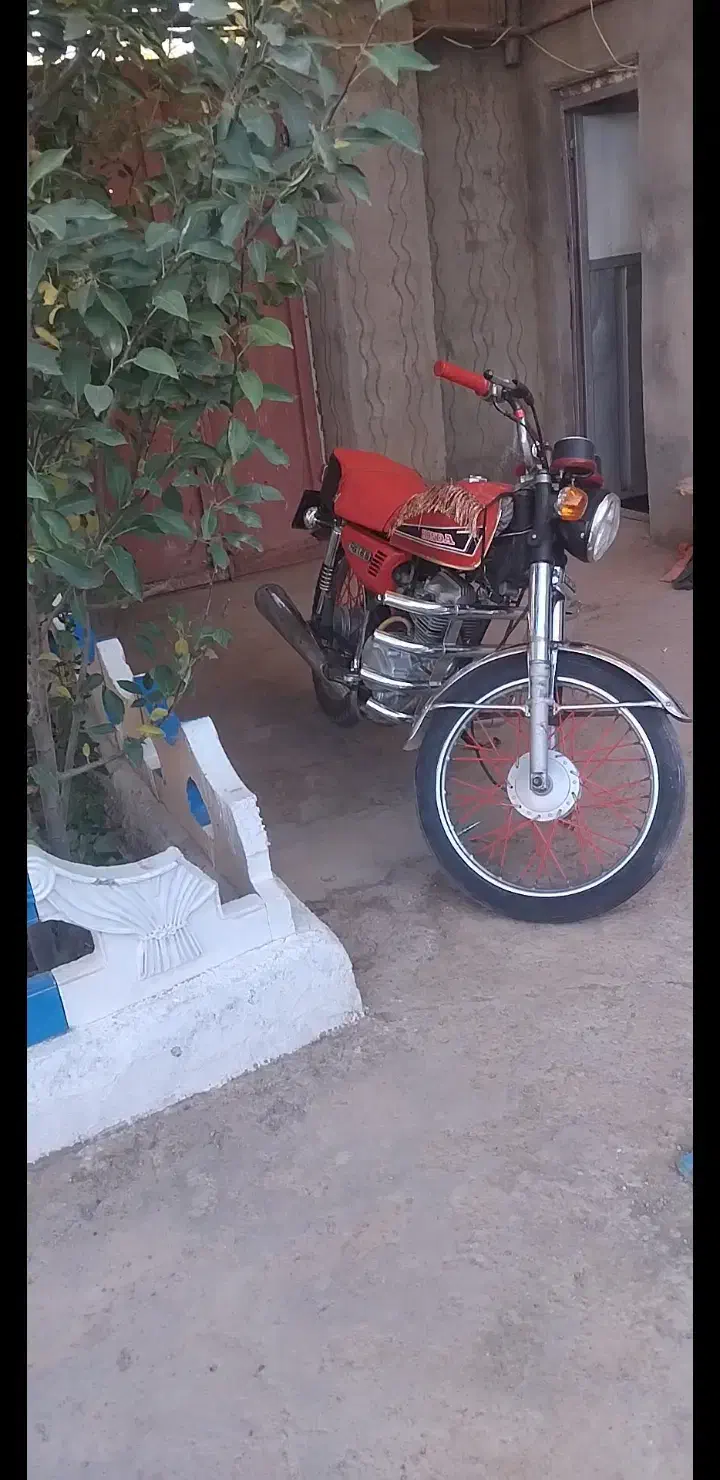 موتورسی جی ۱۲۵عتیقه|موتورسیکلت|خواجه, |دیوار