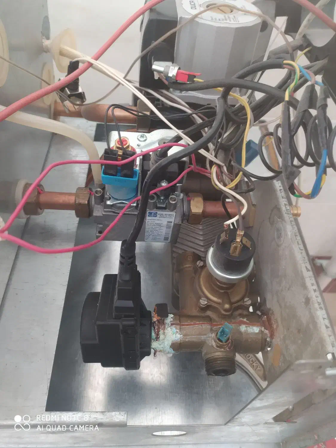 تعمیرات تخصصی پکیج،آبگرم کن،کولر|آبگرمکن، پکیج، شوفاژ|صدرا-فارس, فاز ۱|دیوار