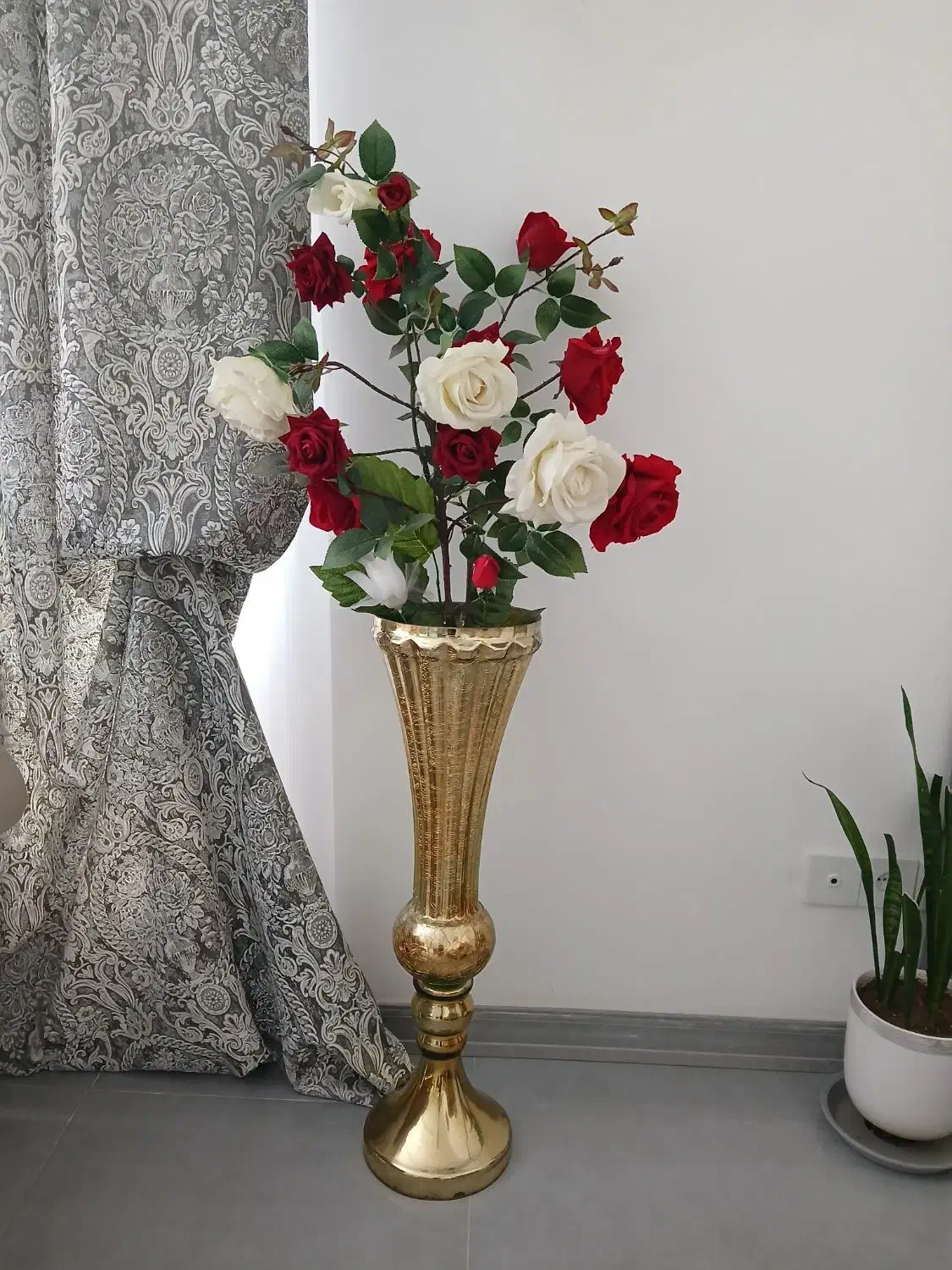 گل و گلدان شیک و نو|گل مصنوعی|جوانرود, |دیوار