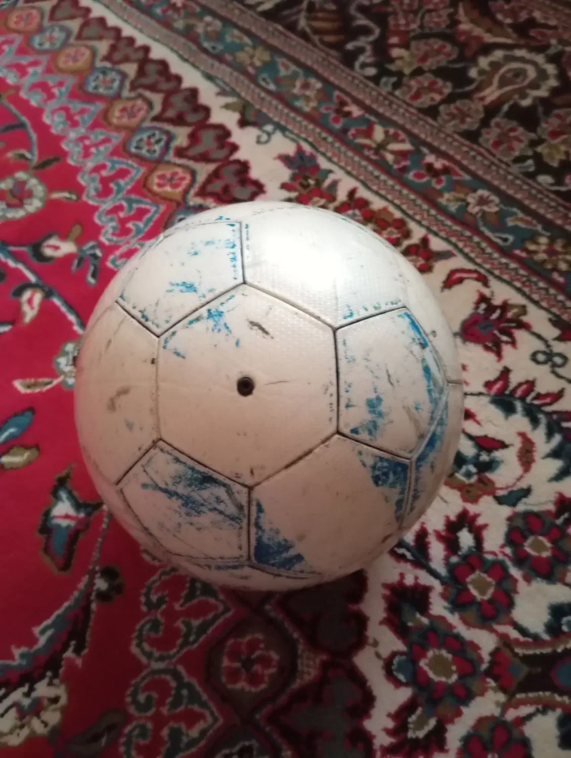 توپ فوتبال|تجهیزات ورزشی|شیراز, کوشک میدان|دیوار