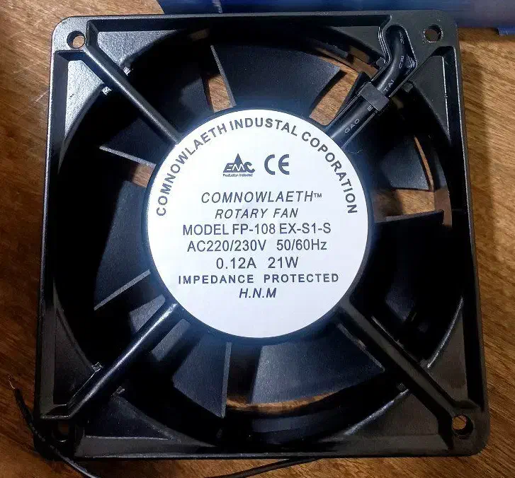 فن ۱۲ در ۱۲ ۲۲۰V نو آک|قطعات و لوازم جانبی رایانه|مشهد, فاطمیه|دیوار