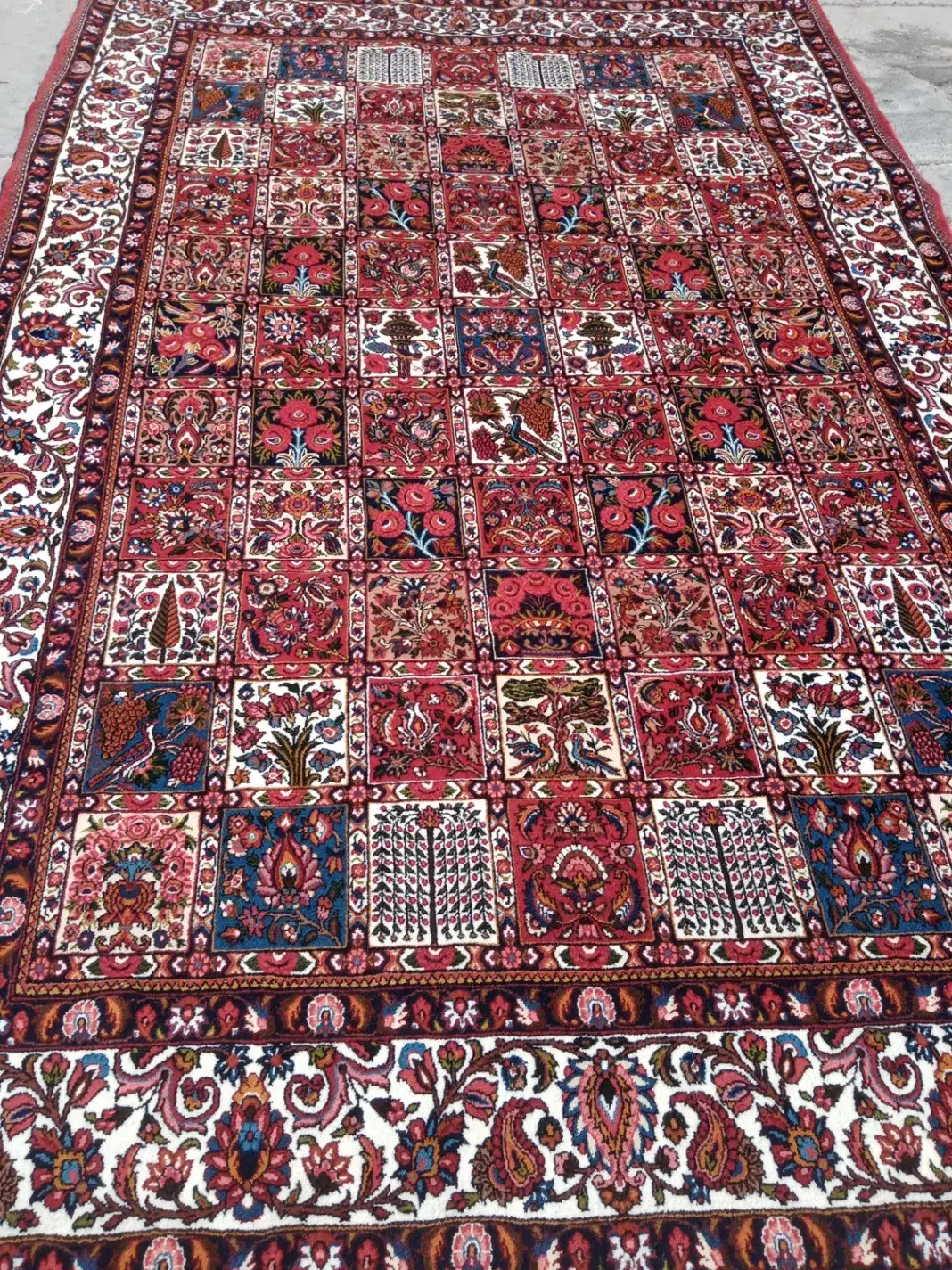 قالی دستباف|فرش|شهرکرد, |دیوار