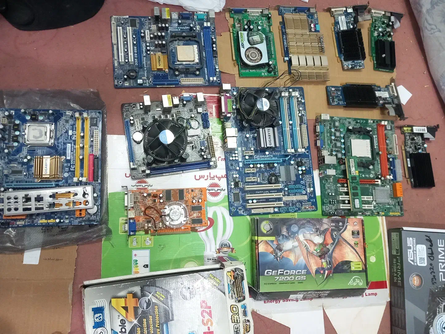 تعداد مادربرد گرافیک ورم و|قطعات و لوازم جانبی رایانه|مشهد, شهید معقول|دیوار