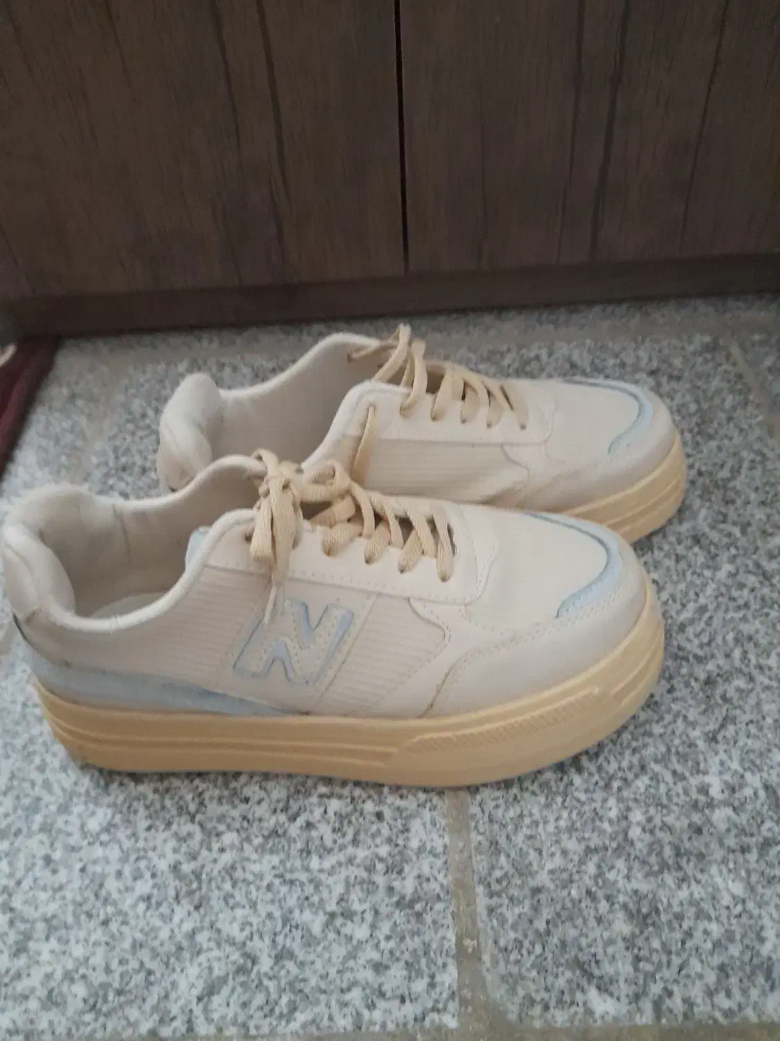 کفش اسپرت و لباس یلدا|کیف، کفش، کمربند|مشهد, شهید قربانی|دیوار