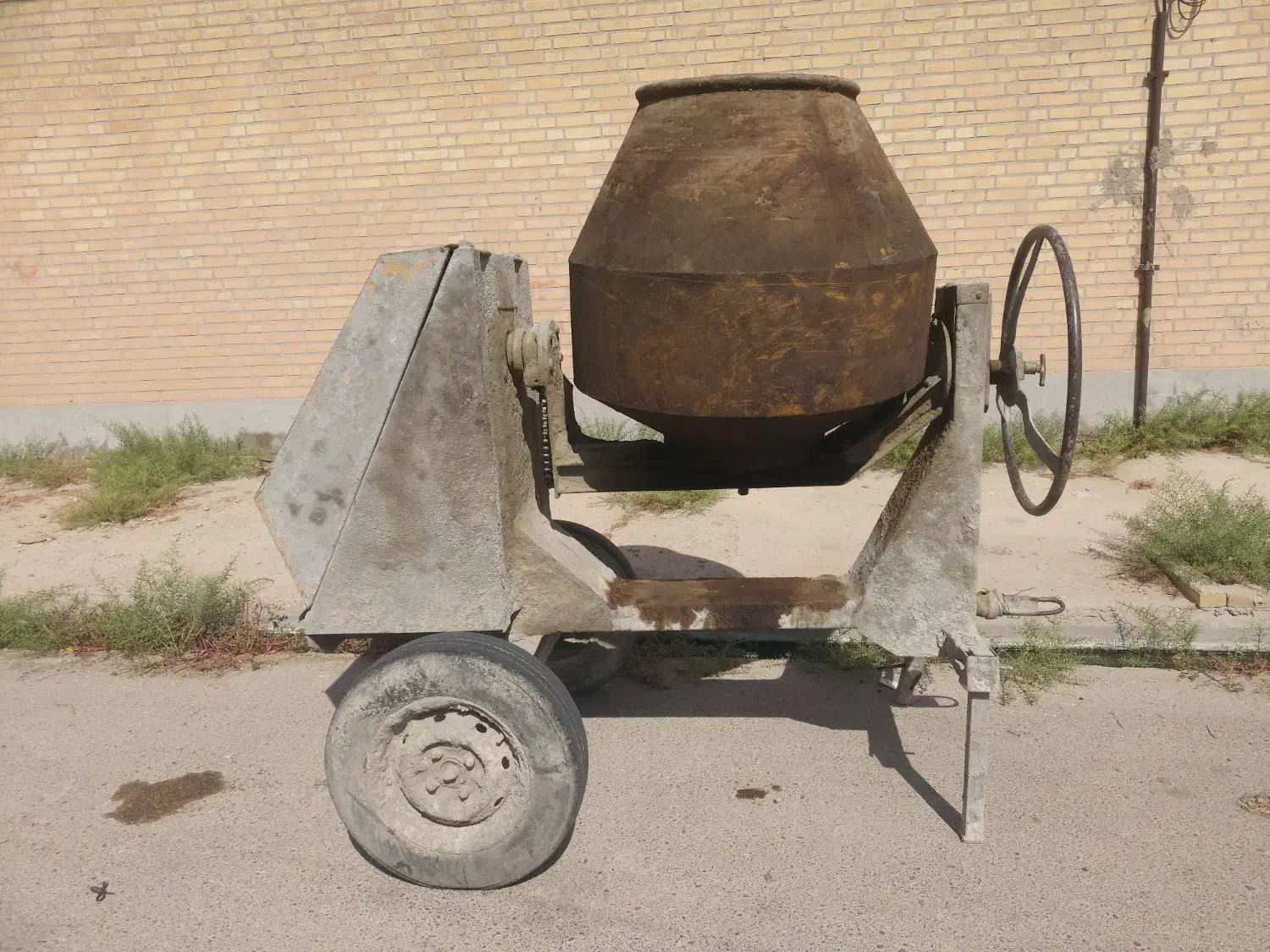 میکسر بتن|مصالح و تجهیزات ساختمان|بندر گناوه, |دیوار