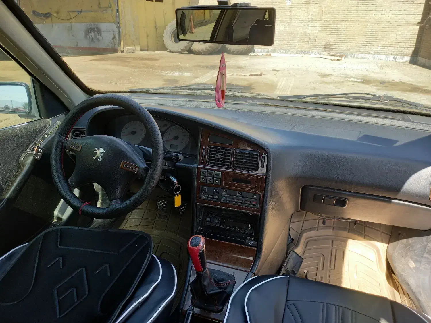 پژو پارس ELX مدل۸۴|خودرو سواری و وانت|بروجرد, |دیوار