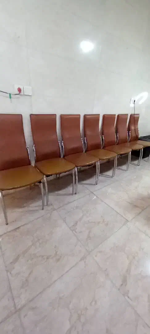 وسیله ارایشگاه|آرایشگاه و سالن‌های زیبایی|لردگان, |دیوار