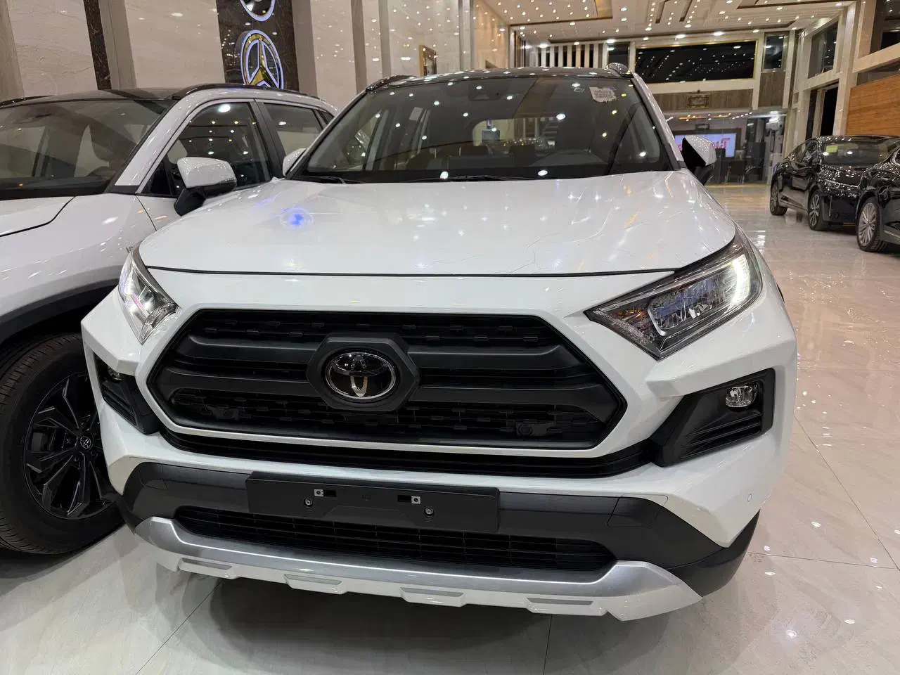 تویوتا رافور بنزینی موتور ۲.۵ مدل ۲۰۲۵|خودرو سواری و وانت|شاهین‌شهر, گزبرخوار|دیوار