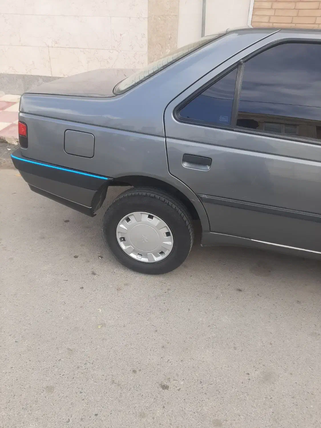 پژو۴۰۵|خودرو سواری و وانت|قروه, |دیوار