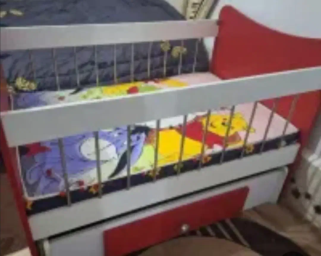 تخت کودک|تخت و صندلی بچه|اردبیل, |دیوار