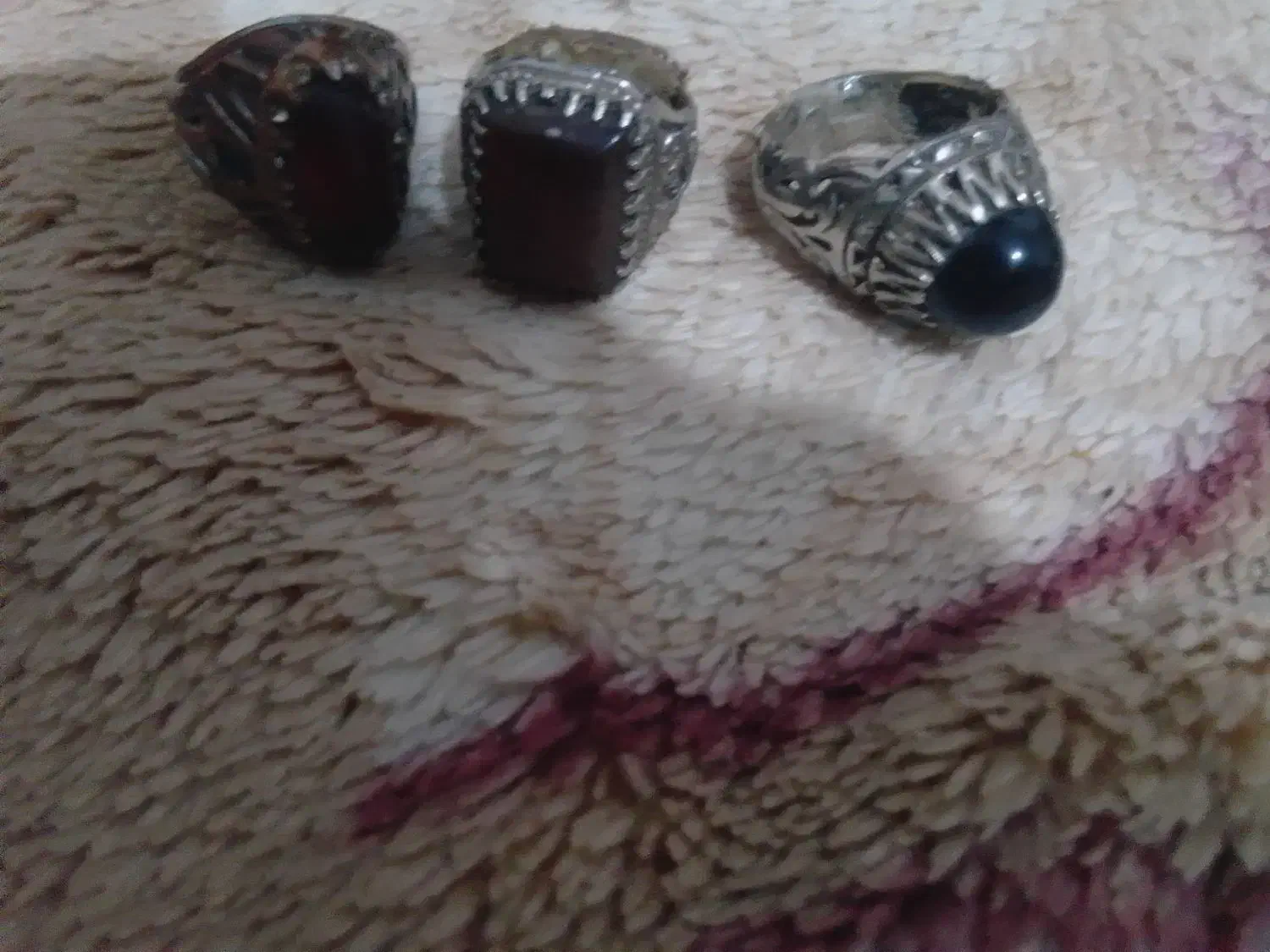 تعدادی انگشتر|جواهرات|زابل, |دیوار