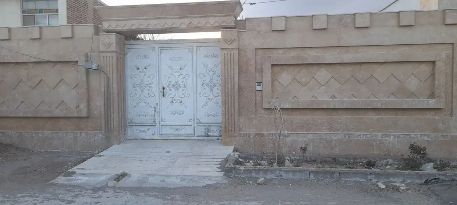 ۲۳۰۰مترباغ ویلایی|فروش خانه و ویلا|نطنز, |دیوار