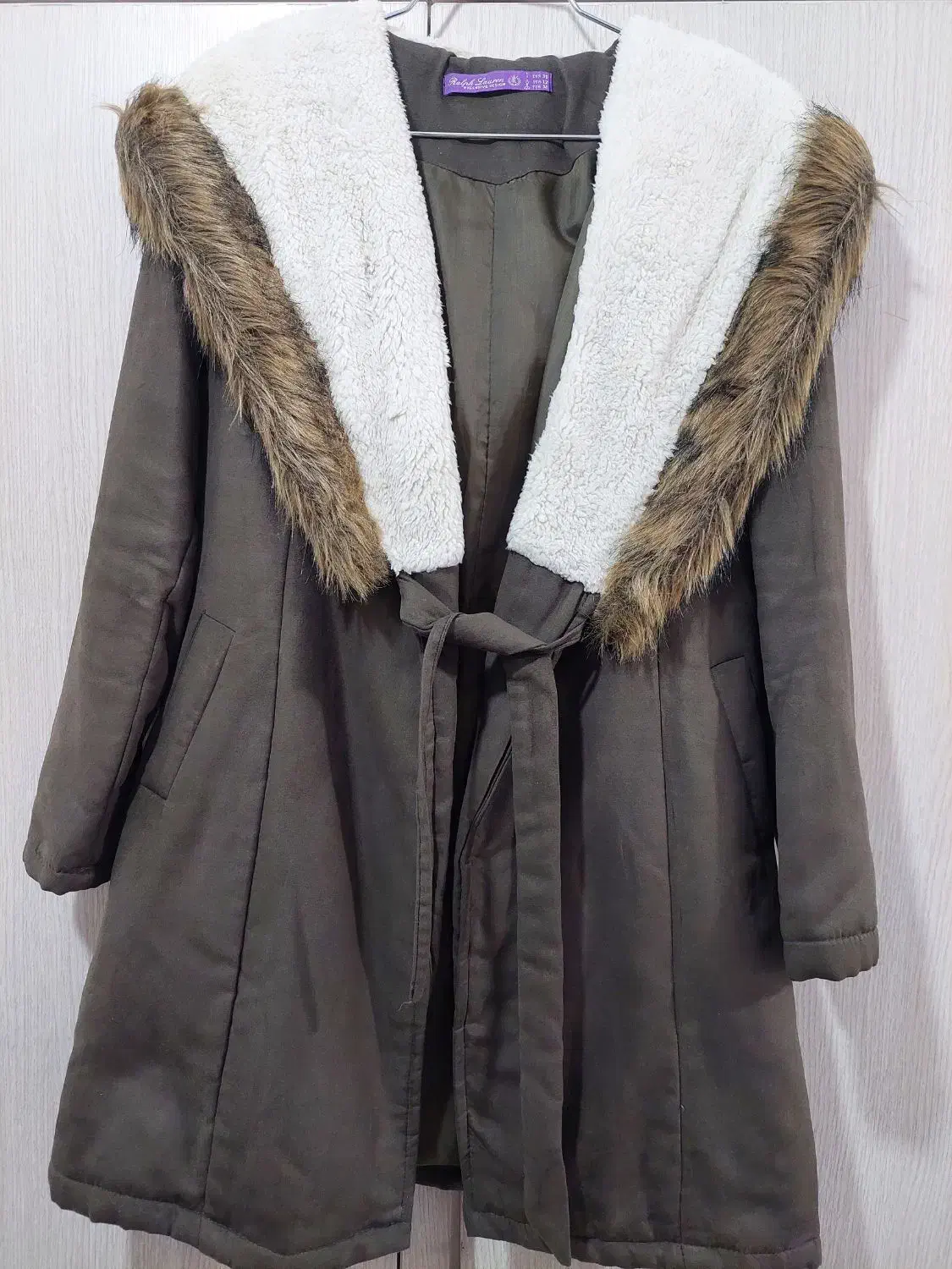 فروش کاپشن مردانه وپالتوزنانه|لباس|بهبهان, |دیوار