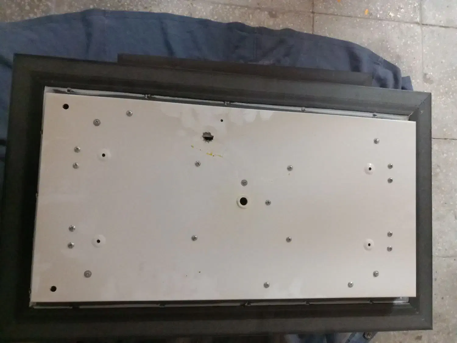 مهتابی|لامپ و چراغ|یزد, |دیوار