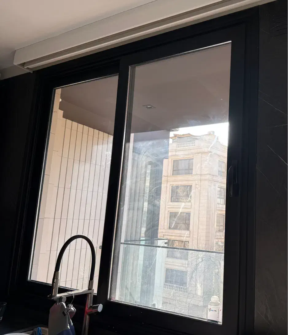 دو عدد پنجره آلومینیومی با شیشه و یراق|مصالح و تجهیزات ساختمان|تهران, فرمانیه|دیوار