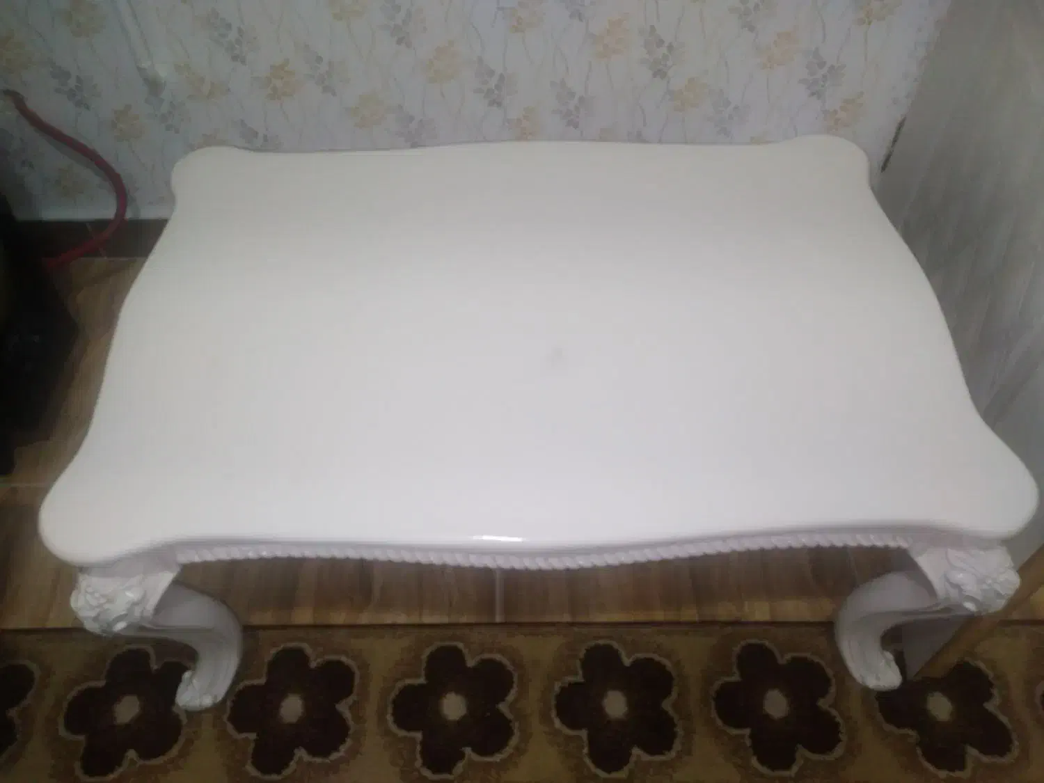 میز جلو مبلی بزرگ و بسیار سبک|مبلمان خانگی و میز عسلی|رشت, فلسطین|دیوار